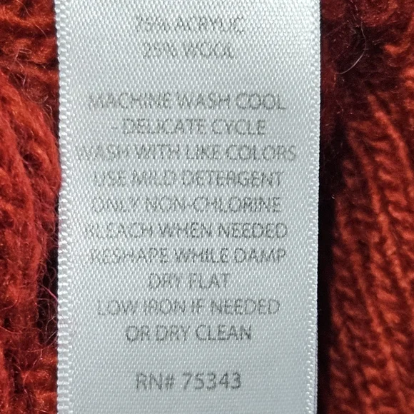 Ruby Moon Sweater - Picture 2 of 3